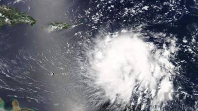 Dorian se fortalece en las aguas cálidas del Caribe y se dirige hacia Puerto Rico y la costa sureste de EEUU./EFE.