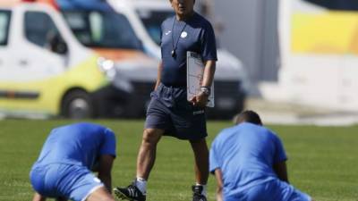 Jorge Luis Pinto en los entrenamientos de este día en tierras brasileñas. Foto Juan Salgado.