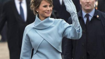 La primera dama revivió el estilo de Jackie Kennedy con un atuendo de Ralph Lauren.