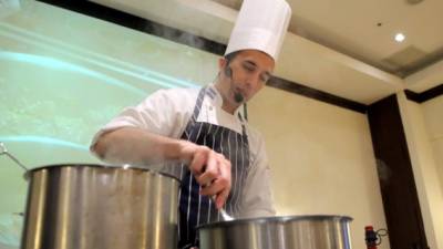 Chefs internacionales estarán exponiendo sus platillos esta noche en expocentro.