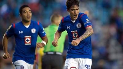 Mauro Formica celebrando un gol de Cruz Azul ante Chorrillo.