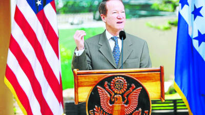 William Brownfield, el llamado “zar antidrogas” de EUA, en su última visita al país.