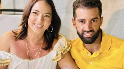 La presentadora y actriz puertorriqueña Adamari López anunció ayer su separación, luego de diez años juntos, del bailarín español Toni Costa, con quien tuvo una hija, para poner por delante “el bienestar” de su familia”, según confesó en una entrevista en Telemundo.