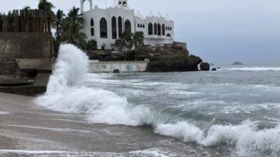 La costa noroeste de México se prepara para el impacto del potente ciclón este martes./AFP.