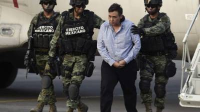 El líder de los Zetas, Omar Treviño, fue trasladado ayer a un penal de máxima seguridad en México.