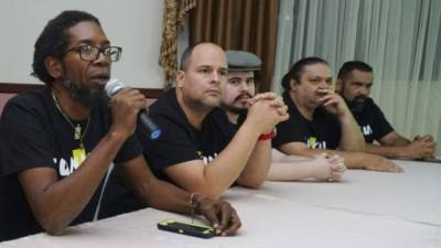 Emilio Álvarez, Alberto Laínez, Guillermo Ramírez, Max Urso y Jorge Torres durante la reunión de Tunkul. Foto: Amílcar Izaguirre.