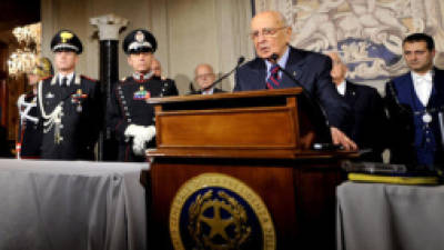 Italy's President Giorgio Napolitano speaks at the Quirinale palace in Rome, after meeting Italian political leaders on 22 December 2012. Napolitano dissolved parliament, opening way for election following the resignation of prime minister Mario Monti. AFP PHOTO / TIZIANA FABI