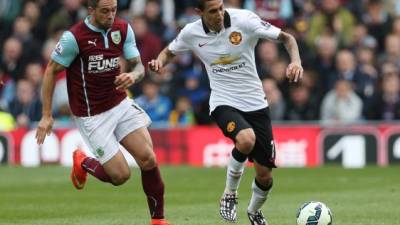 El Manchester United empata en el debut de Di María.