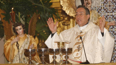 El cardenal hondureño Óscar Andrés Rodríguez invitó a los hondureños a partiricipar con alegría en la fiesta política.