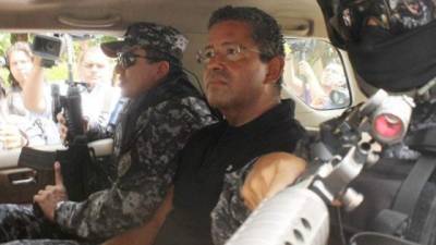 El expresidente Flores fue trasladado hacia un hospital en San Salvador días atrás, para ser tratado de una trombosis. Foto: El Faro.