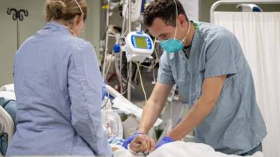 Los hospitales de Miami están desbordados por pacientes infectados con coronavirus./AFP.