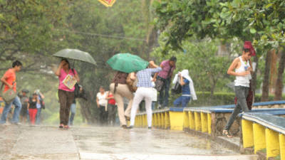 Las lluvias continuarán afectando el territorio nacional en las próximas horas.