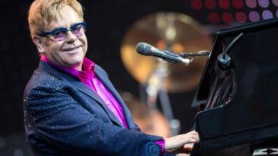 Aunque se retire de los escenarios, Sir Elton John prometió a sus fans seguir creando y grabando música.