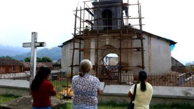 Muchos de los vecinos han sentido la pérdida de su iglesia como la muerte de un ser muy querido.