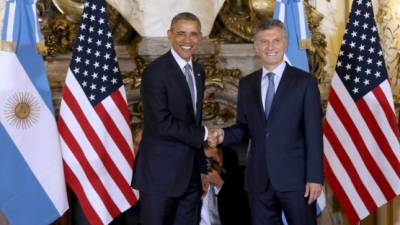 El presidente estadounidense Barack Obama cuando saludaba al mandatario argentino Mauricio Macri.