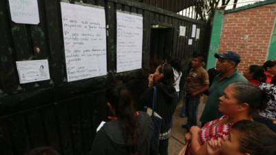 La matrícula no deberá limitar a estudiantes por su edad y cantidad de niños, dice Educación.