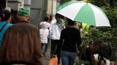 Lloviznas se registran esta mañana en San Pedro Sula.