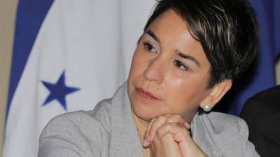 Fotografía tomada en septiembre de 2019 en la que se registró de Karla Cueva, Ministra de la Secretaría Derechos Humanos de Honduras, quien se vio obligada a dejar su cargo por 'razones de salud'. EFE/Gustavo Amador/Archivo