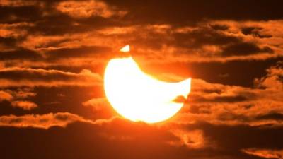 Muchos hondureños esperan con ansias para poder ver el eclipse solar parcial que se apreciará en el país.