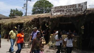 La variedad gastronómica se convirtió en uno de los atractivos de la feria de la Identidad Nacional.