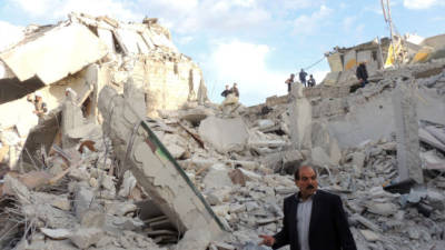 Gran parte de la ciudad de Alepo está destruida por los continúos ataques.