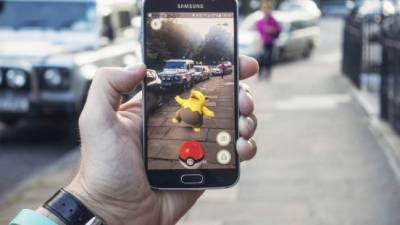 Los jugadores de Pokémon Go deben atrapar los diferentes tipos de pokemones que se encuentran en la calle. Foto: iStock.