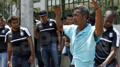 El ladrón fue capturado por los jugadores del Honduras Progreso cerca del estadio Humberto Micheletti. Foto Neptalí Romero