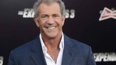Cast member Mel Gibson attends the premiere of the film 'The Expendables 3' in Los Angeles August 11, 2014. REUTERS/Phil McCarten (UNITED STATES - Tags: ENTERTAINMENT) - RTR422AC