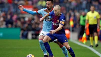 Iniesta es de los mejores jugadores del FC Barcelona. FOTO EFE/Alberto Estévez.