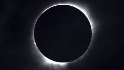 Así fue visto el eclipse de sol en Indonesia.