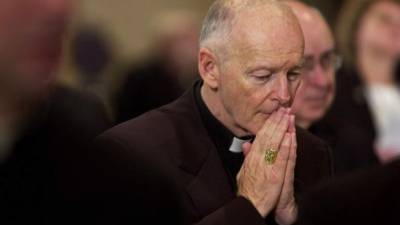 El ex cardenal estadounidense Theodore McCarrick ha sido acusado de agredir sexualmente a un adolescente, mostraron documentos judiciales el 29 de julio de 2021. (Foto de Shawn THEW / AFP)