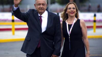 Rara vez Beatriz Gutiérrez Müller se ha dejado ver junto a López Obrador en un acto público.