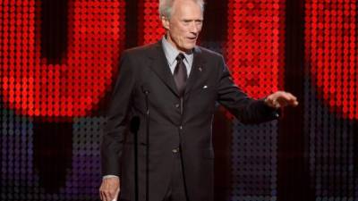 Eastwood afirma estar cansado de la generación 'lametraseros'.