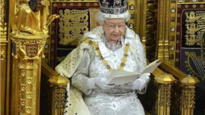 La Reina Isabel II del Reino Unido envió un mensaje de felicitación al presidente electo de Honduras, Juan Orlando Hernández.
