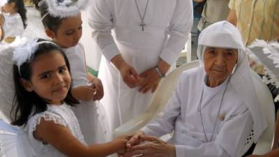 Sor Blanca Lara era muy querida por las alumnas del María.