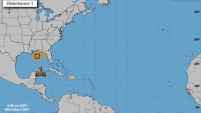 Se prevé que el centro de Mindy 'toque tierra esta noche' en la franja de tierra del Florida Panhandle, advirtió el NHC.