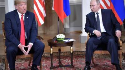 Los presidentes de EE.UU, Donald Trump (i), y de Rusia, Vladímir Putin. EFE/Archivo