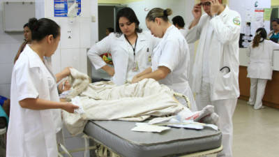 Un 30% es el déficit de enfermeras profesionales en el hospital Mario Rivas.