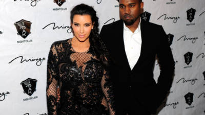 Kim Kardashian y Kayne West buscan compensanción de cofundador de YouTube.