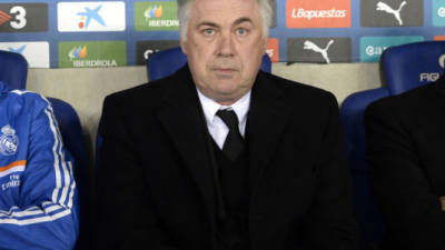 Carlo Ancelotti, en el banquillo del Real Madrid en el estadio del Espanyol.