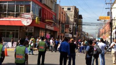 Los vendedores están pidiendo los dejen al menos por el tiempo que dura la Feria Juniana.