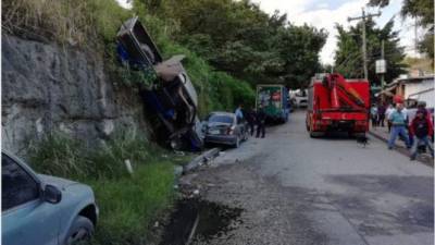 El conductor del pick up perdió el control de los frenos.