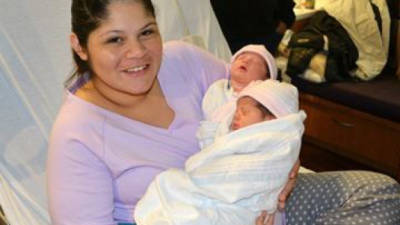 Lindsay Salgueiro feliz por el nacimiento de sus gemelas.