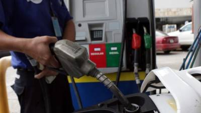 La gasolina superior bajará L1.09, costando L90.01 en San Pedro Sula y L91.74 para los conductores de Tegucigalpa.