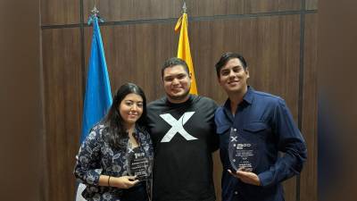 Los estudiantes de la USAP Andrea Estévez y José Medardo, se alzaron con el primer y segundo lugar del concurso de diseño “Habitat Lunaris”.