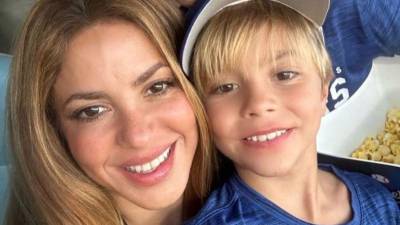 Shakira junto a su hijo Sasha.