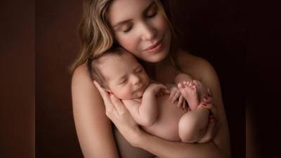 Andrea Escalona y su hijo Emilio.