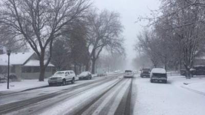 Colorado y otros estados vecinos cancelaron las clases por la llegada hoy de la “bomba ciclónica”.