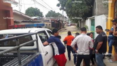 Lugar de la escena del crimen en donde quedó el cadáver del hombre.