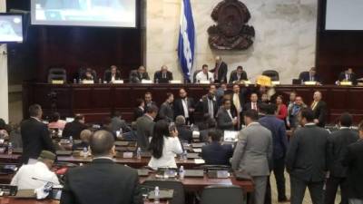 Diputados de la oposición protestaron por la no renovación de la Maccih.